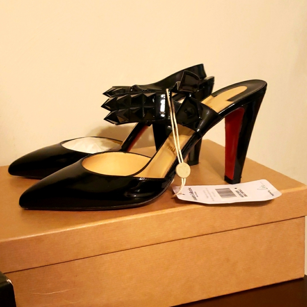 Christian louboutin Ziggoo size 42
